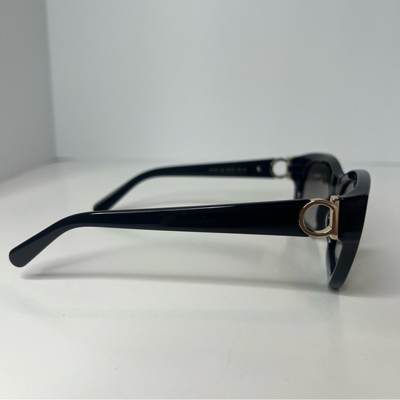 Salvatore Ferragamo‎ Women’s Black Rectangular Sunglasses SF1012S NEW!!!! ??️ main image 6